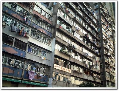 041111hk18.jpg